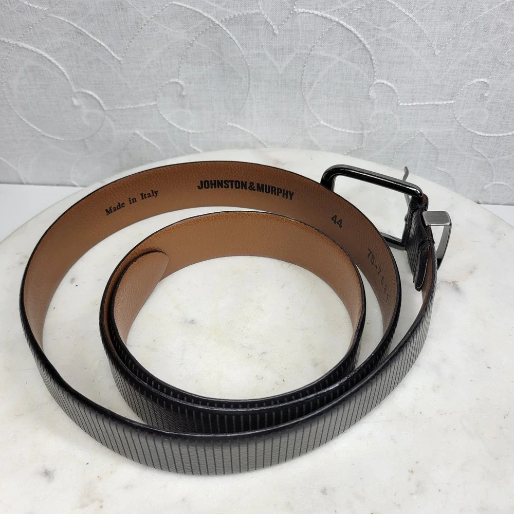 Johnston & Murphy Scored Leather Belt 44 Mens Black Ribbed Italy Dressy Preppy